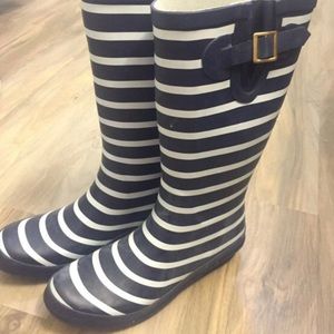 Rain boots